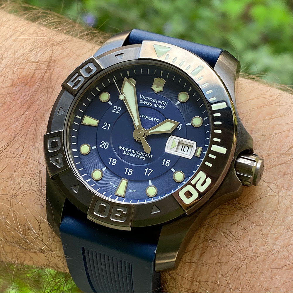 Swiss Army Dive Master 500 - Army Military